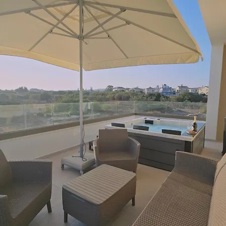 Oasis Luxury *