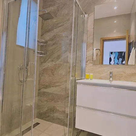 Oasis Luxury