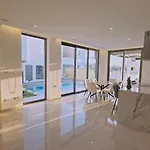 Oasis Luxury Villa
