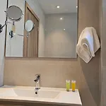 Oasis Luxury Villa *