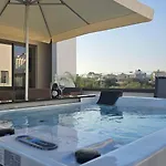 Oasis Luxury Villa