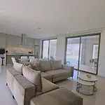 Oasis Luxury