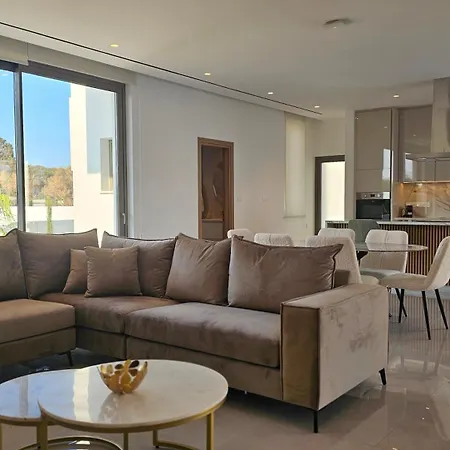 Oasis Luxury Вилла Айя-Напа