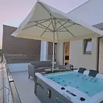 Villa Oasis Luxury *