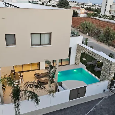 Oasis Luxury Villa Ayia Napa