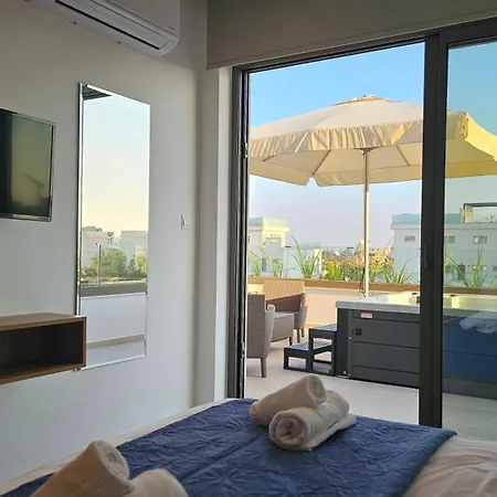 Oasis Luxury Villa Ayia Napa