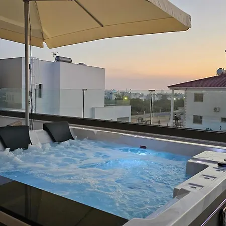 Oasis Luxury Villa