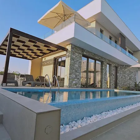 Oasis Luxury Villa Ayia Napa