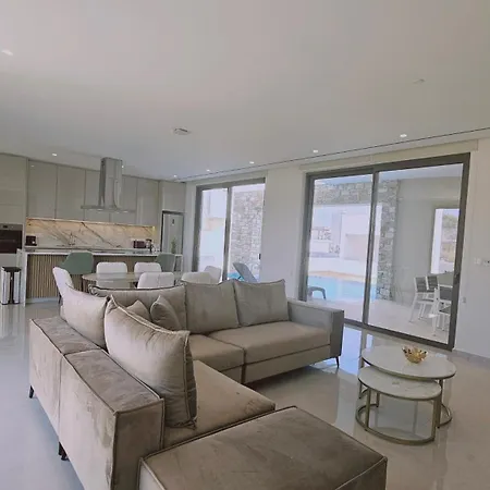 Oasis Luxury