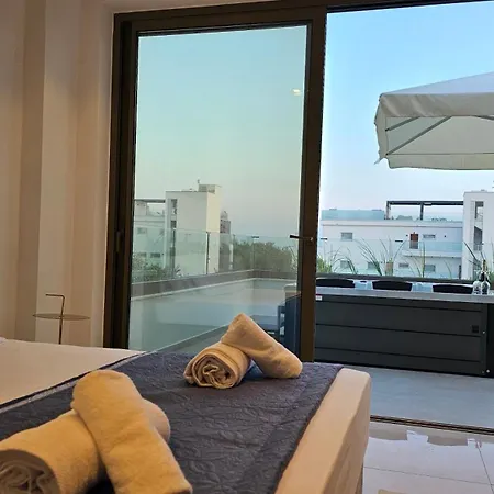 Oasis Luxury * Ayía Nápa