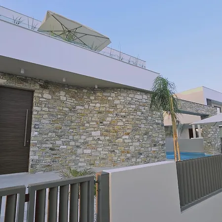 Oasis Luxury Villa Ayía Nápa