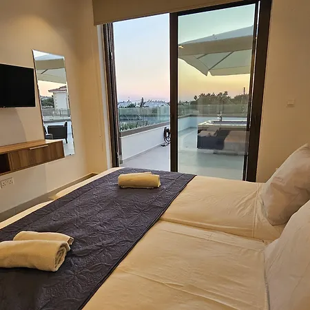 Oasis Luxury Villa