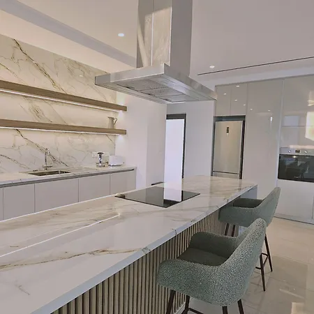 Oasis Luxury Villa *