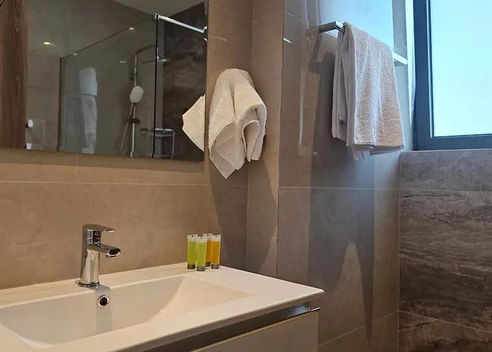 Oasis Luxury Villa *