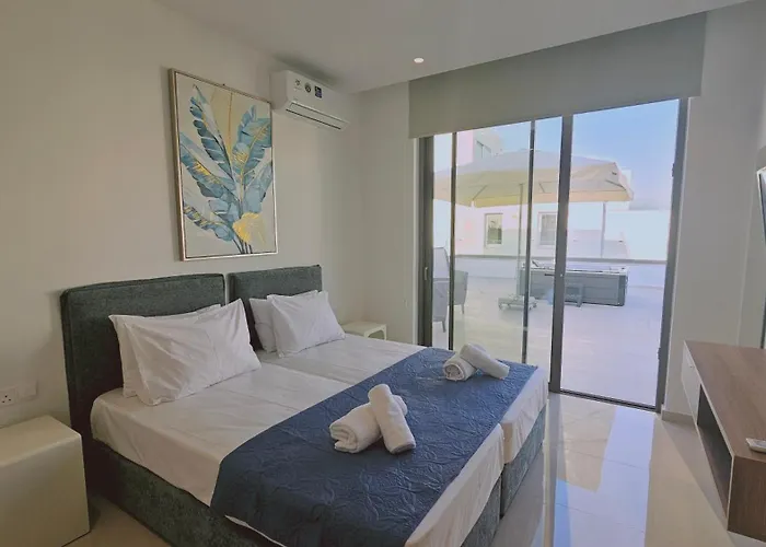 Oasis Luxury Ajía Nápa