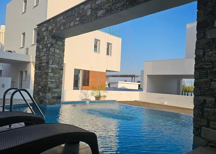 Oasis Luxury * Ajía Nápa