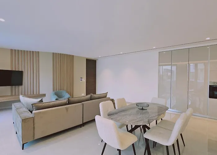 Oasis Luxury Villa Ajía Nápa